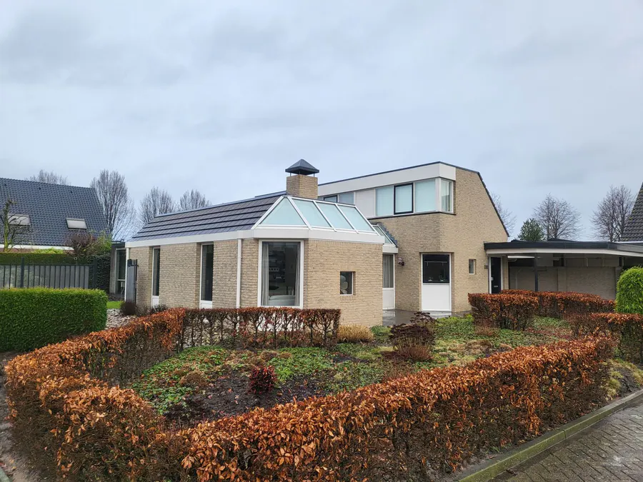 Dakreiniging door RVP Gevelonderhoud